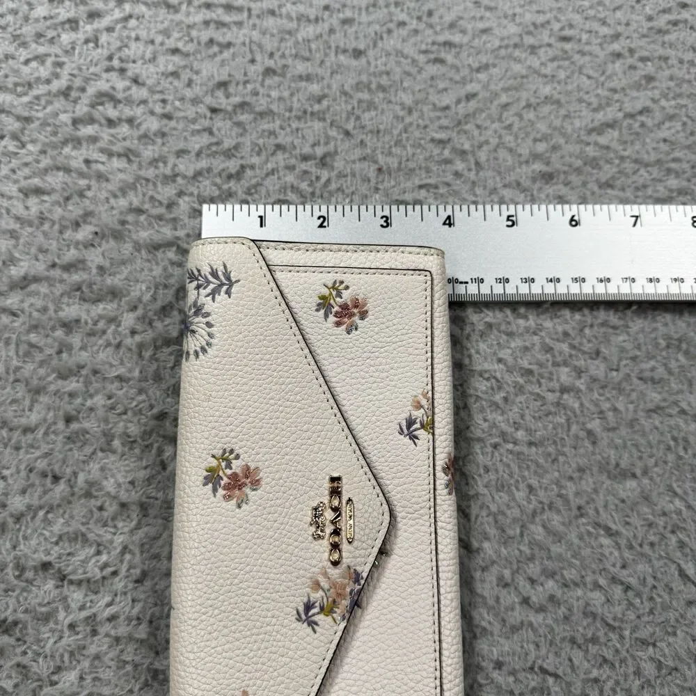 NWOT Coach Slim Envelope Wallet Wild Meadow Print